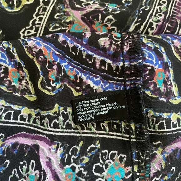 The Limited Tank Women’s Small Paisley Colorful Shirt High Low Hem Sleeveless - Picture 4 of 7